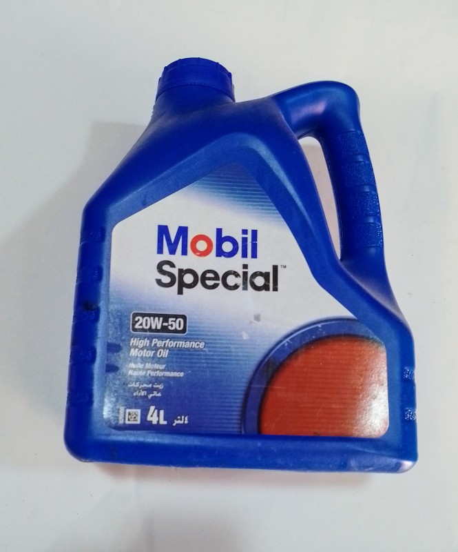 Mobil Special 20W-50 engine oil