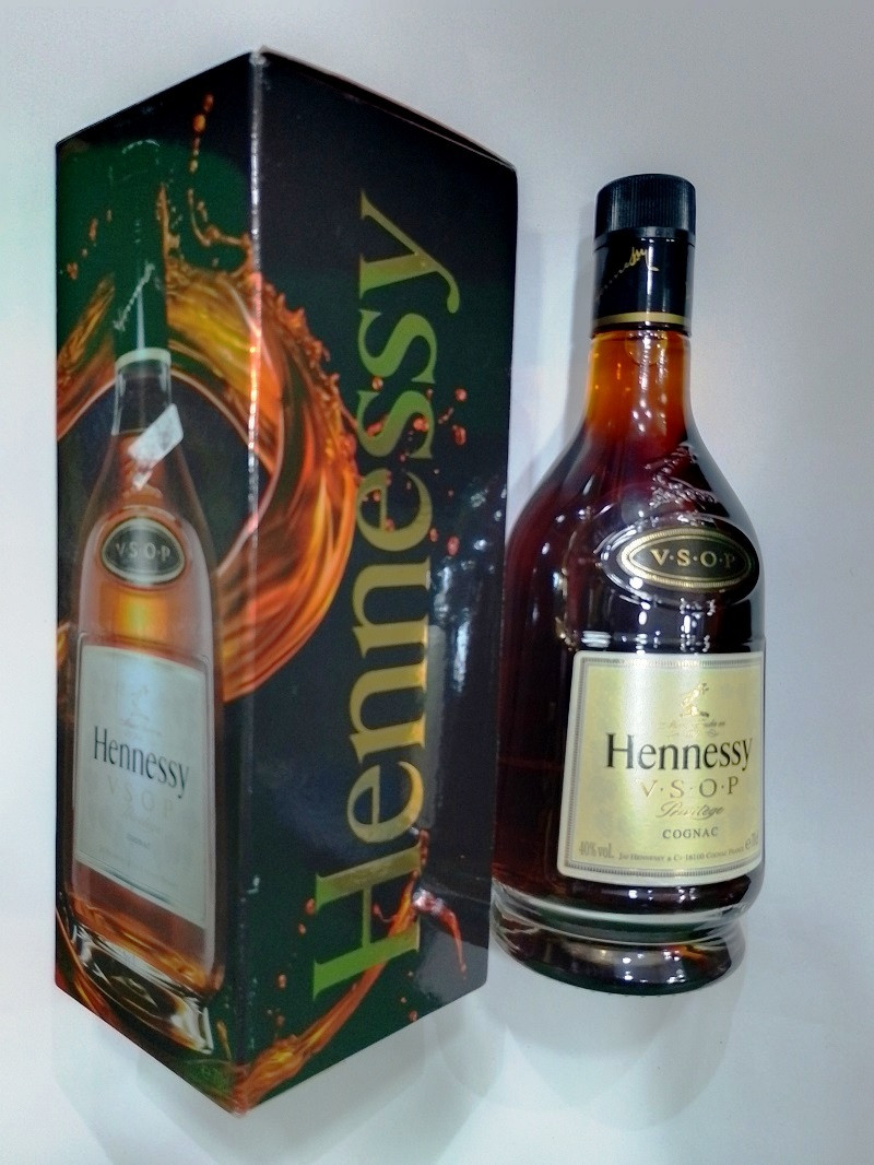 Hennessy VSOP box 70cl